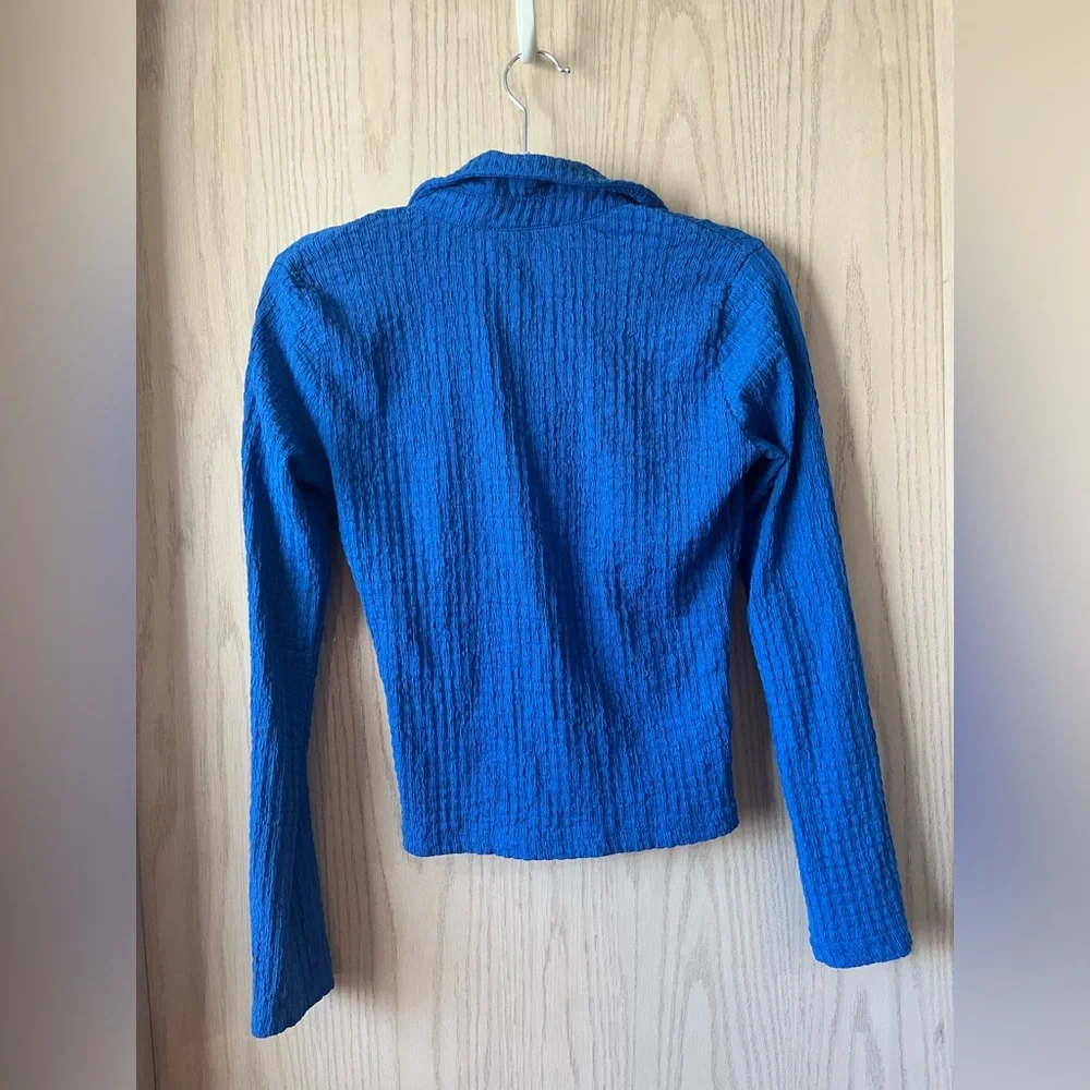 Stradivarius Blue Textured Women's Cropped Top - Picture 4 of 4